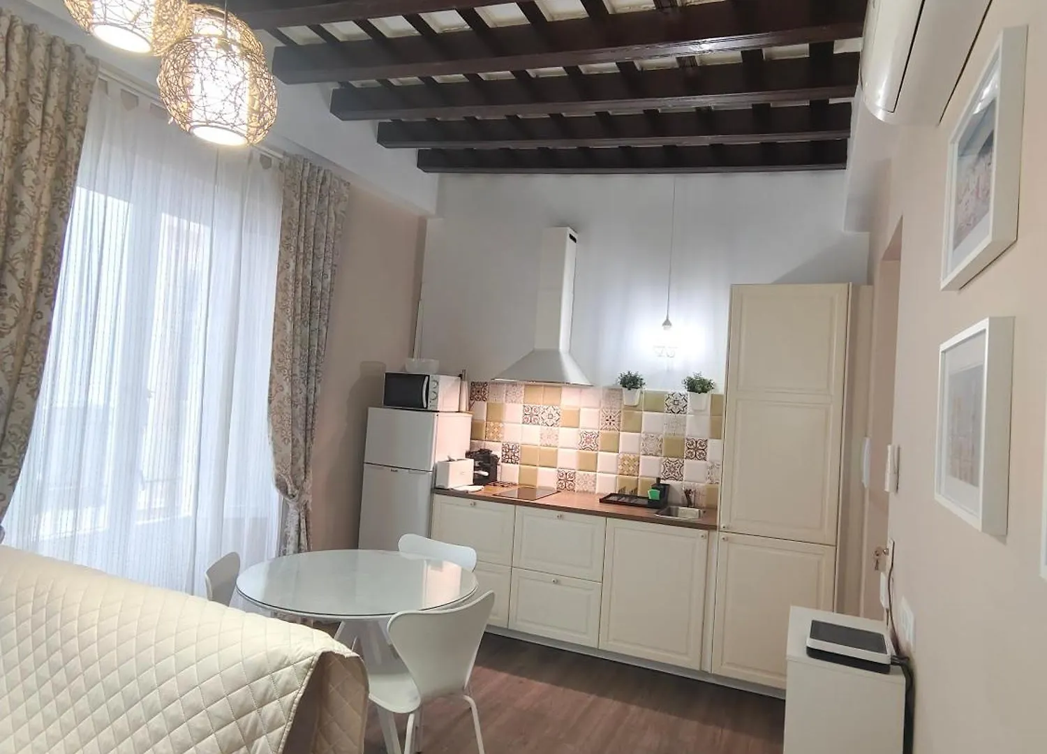 La Vina Apartment Cadiz Spain